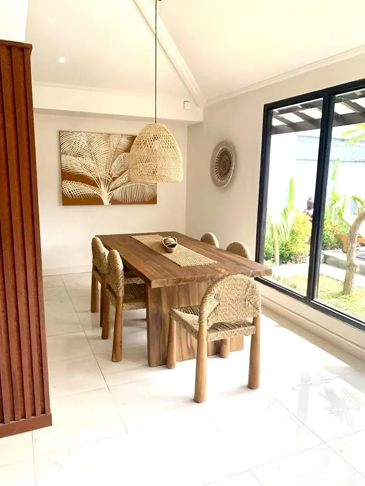Villa Valari - Seminyak Legian - 5 Bedrooms